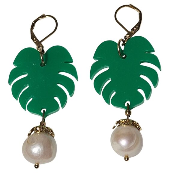 Boho Chic Green Monstera Leaf Earrings Faux Pearl Charm Statement Jewelry Women - Picture 1 of 5